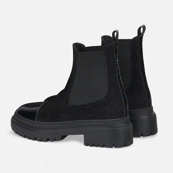 New AGL Mary Beat Quilted Ankle Boot Patent Leather Cap Toe Sz 38.5 - Picture 3 of 16